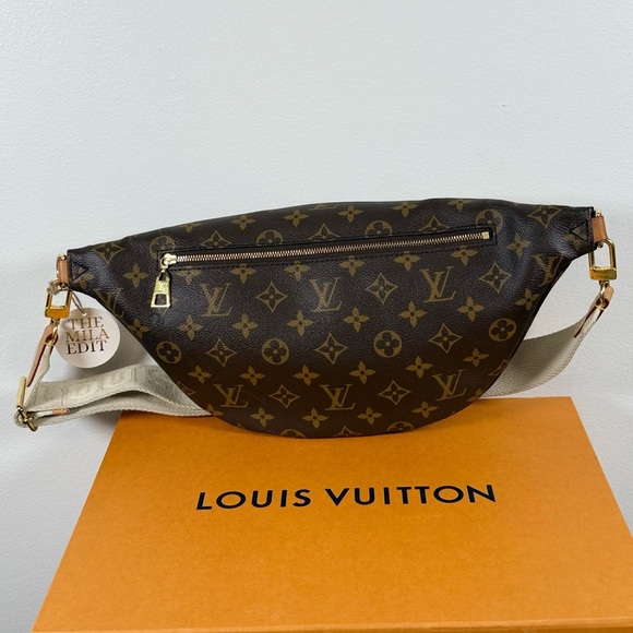 Sold somewhere else 
Louis Vuitton High Rise Bum bag Monogram Canvas - Picture 15 of 15